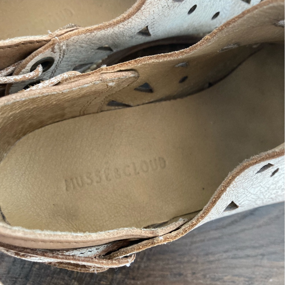 Musse & Cloud Cream Ankle Boots - Picture 5 of 9